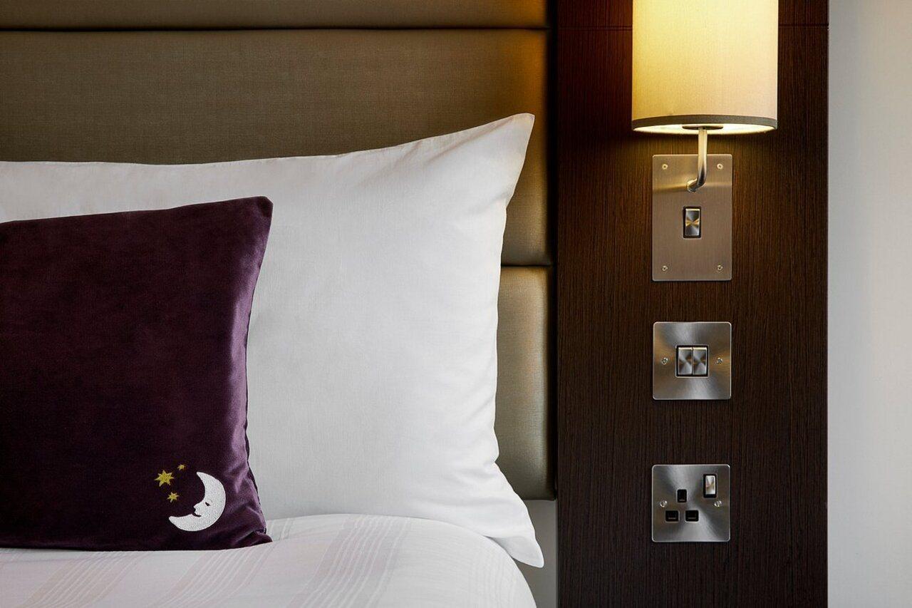 Premier Inn Jersey St Helier Saint Helier Jersey Exterior foto